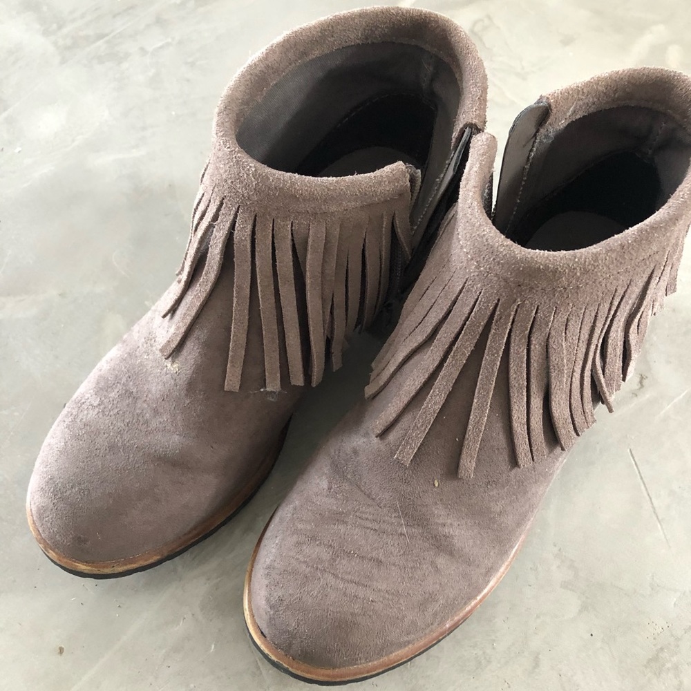 Esprit suede ankle fringe boots